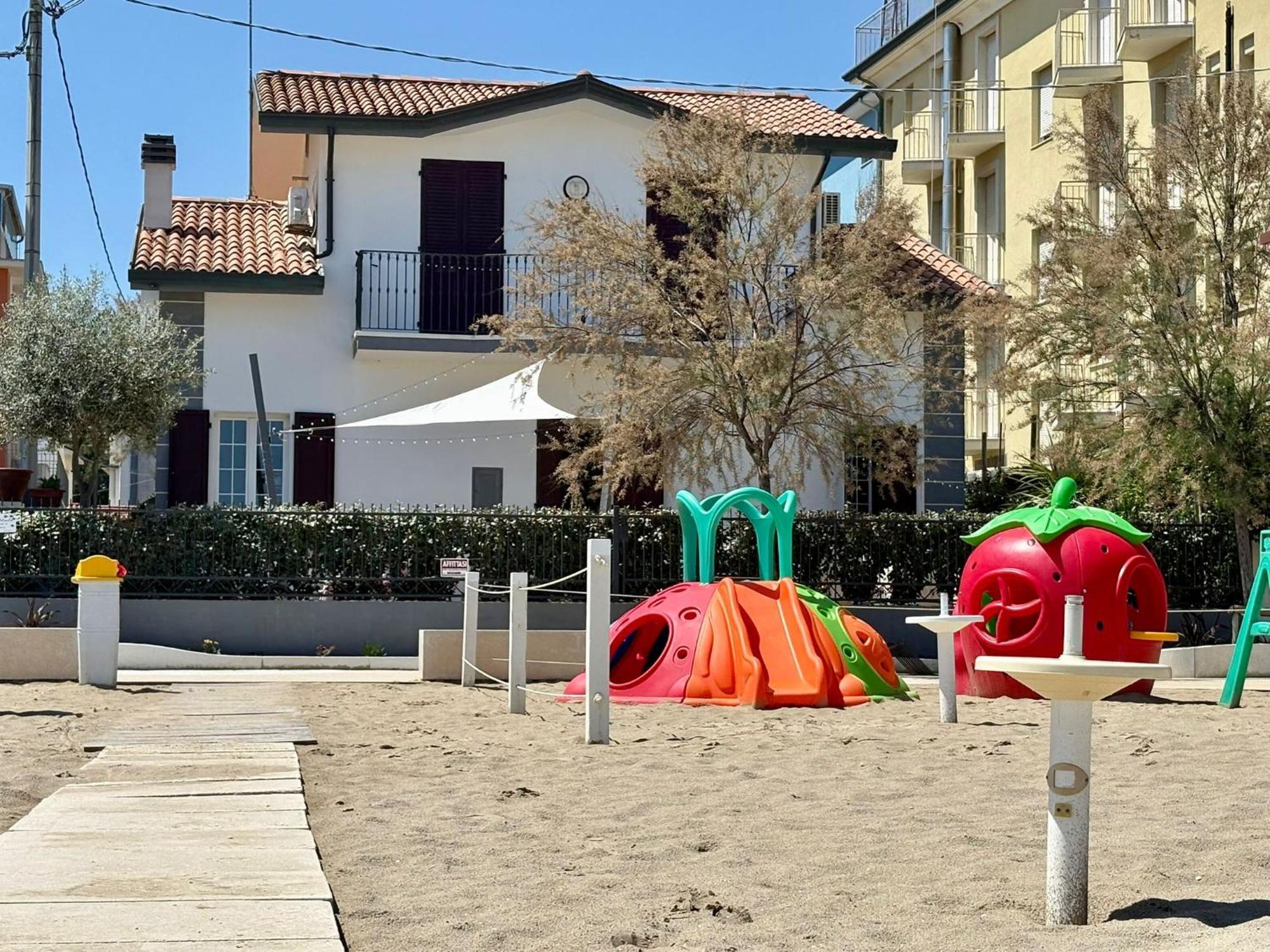 Villa Dolcevita ベラーリア・イジェア・マリーナ エクステリア 写真
